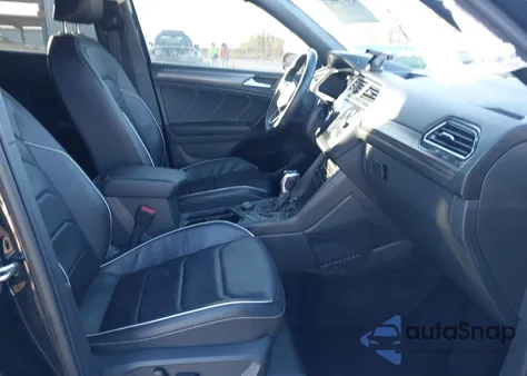 2022 Volkswagen Tiguan 2.0T Sel R-Line из США, поврежденный, VIN 3VV4B7AX3NM031328